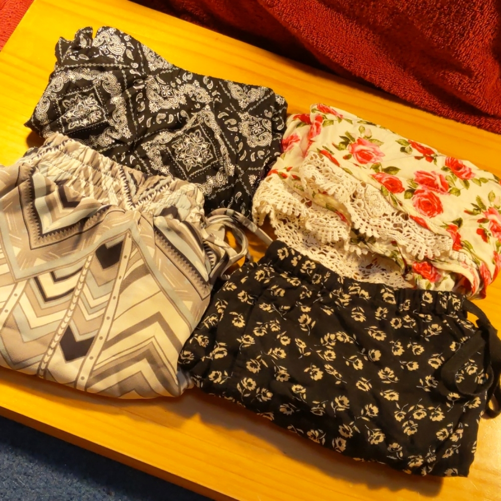 Lot of 4 Forever 21 Shorts